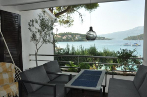 Гостиница Olive Tree Apartment  Люмбарда
